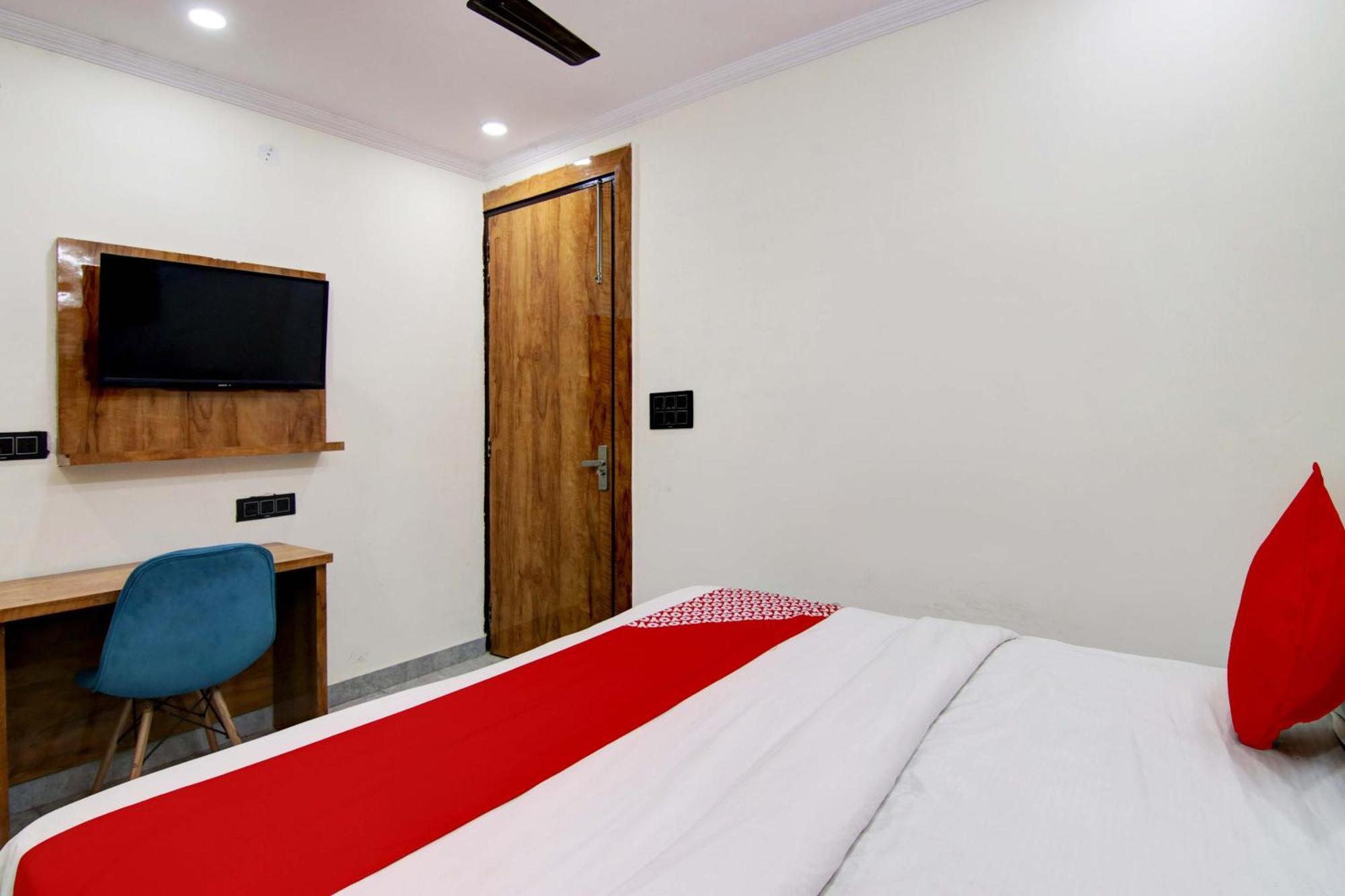 O Dhankush Hotel