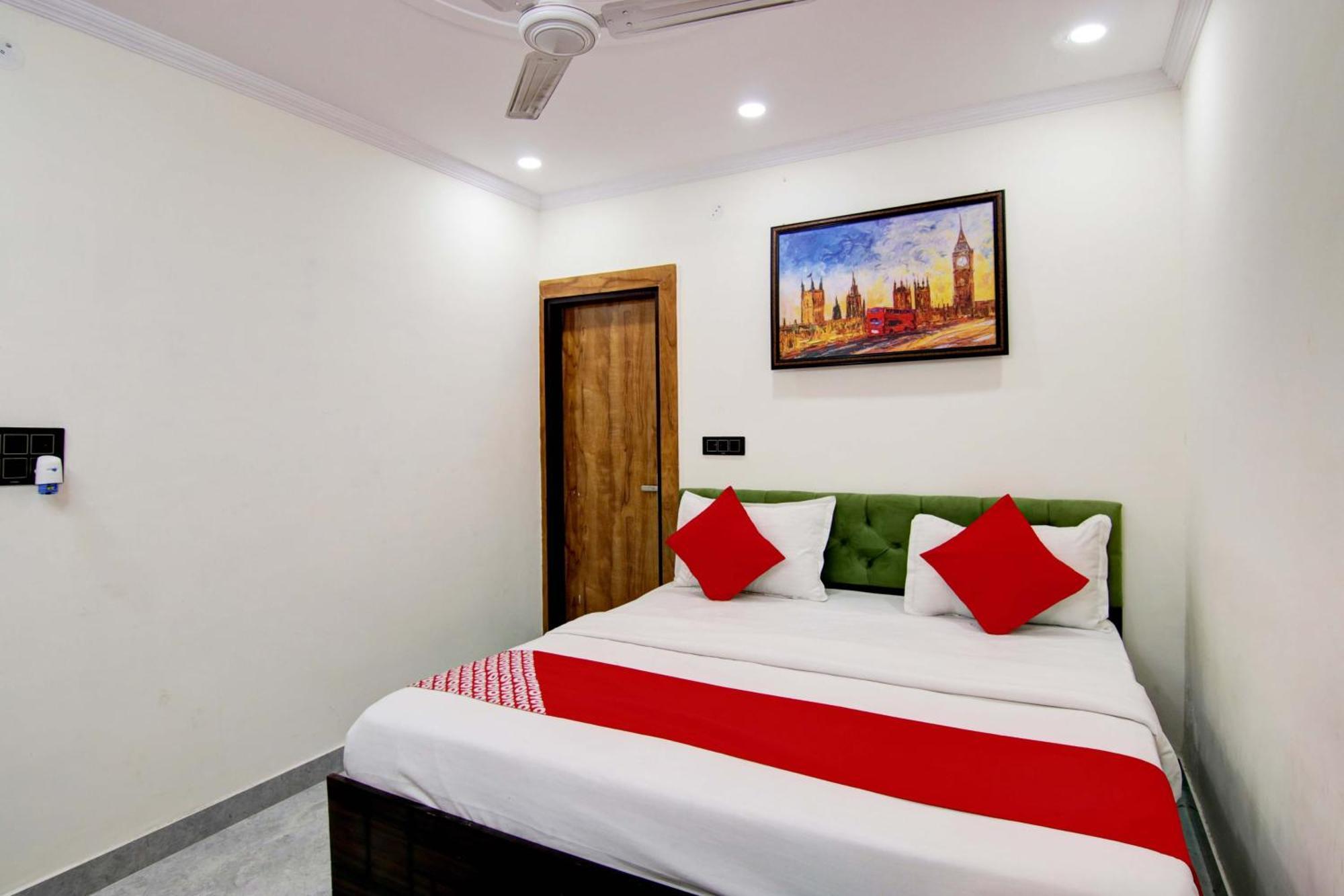 O Dhankush 4* New Delhi
